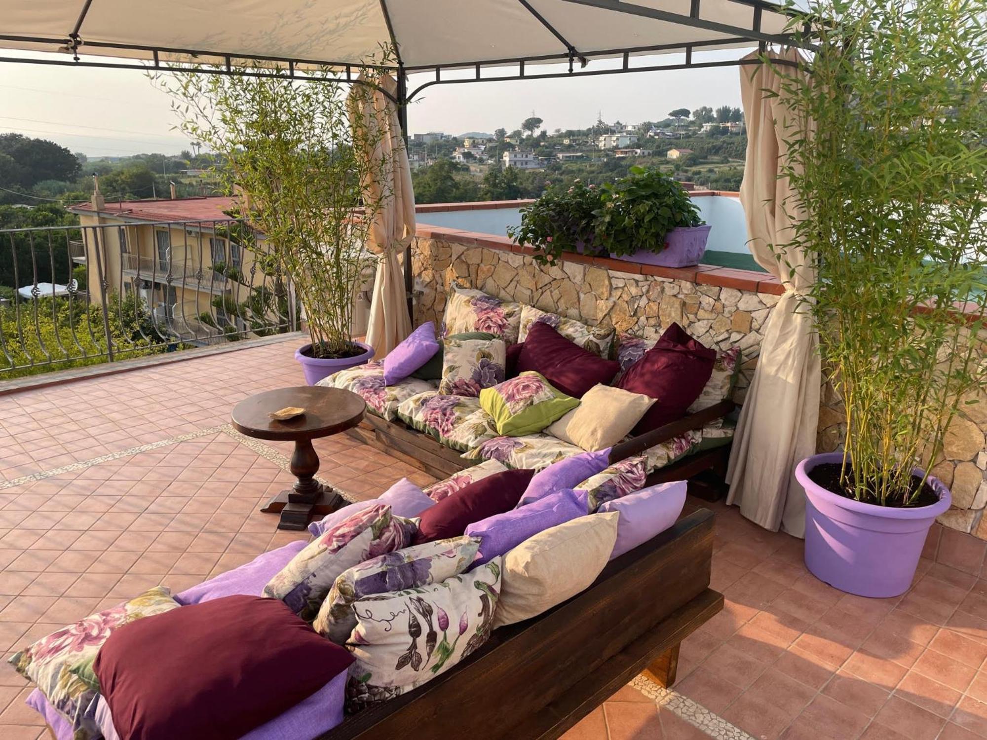 Domus Parva - Villa Con Bio-Piscina, Spa Privata E Appartamenti Panoramici Баколі Екстер'єр фото